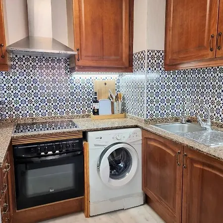 De Don Huberto, Locos Apartamento *