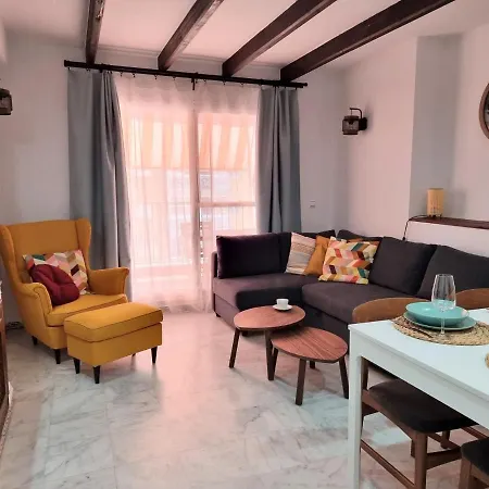 Apartment De Don Huberto, Locos